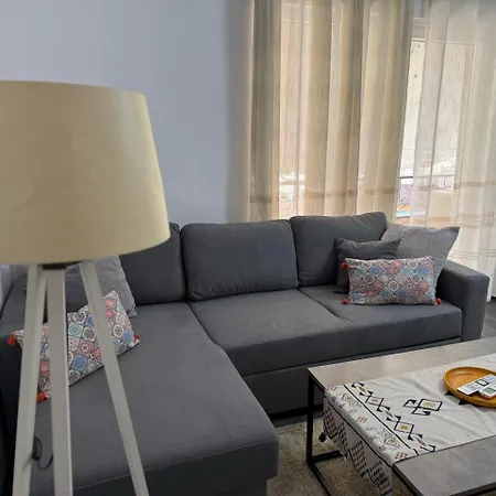 Juli's Spot * Tirana