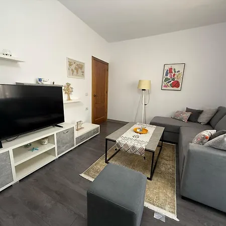Juli's Spot Apartment *