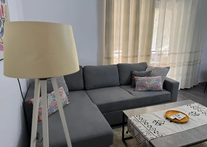 Juli's Spot * Tirana